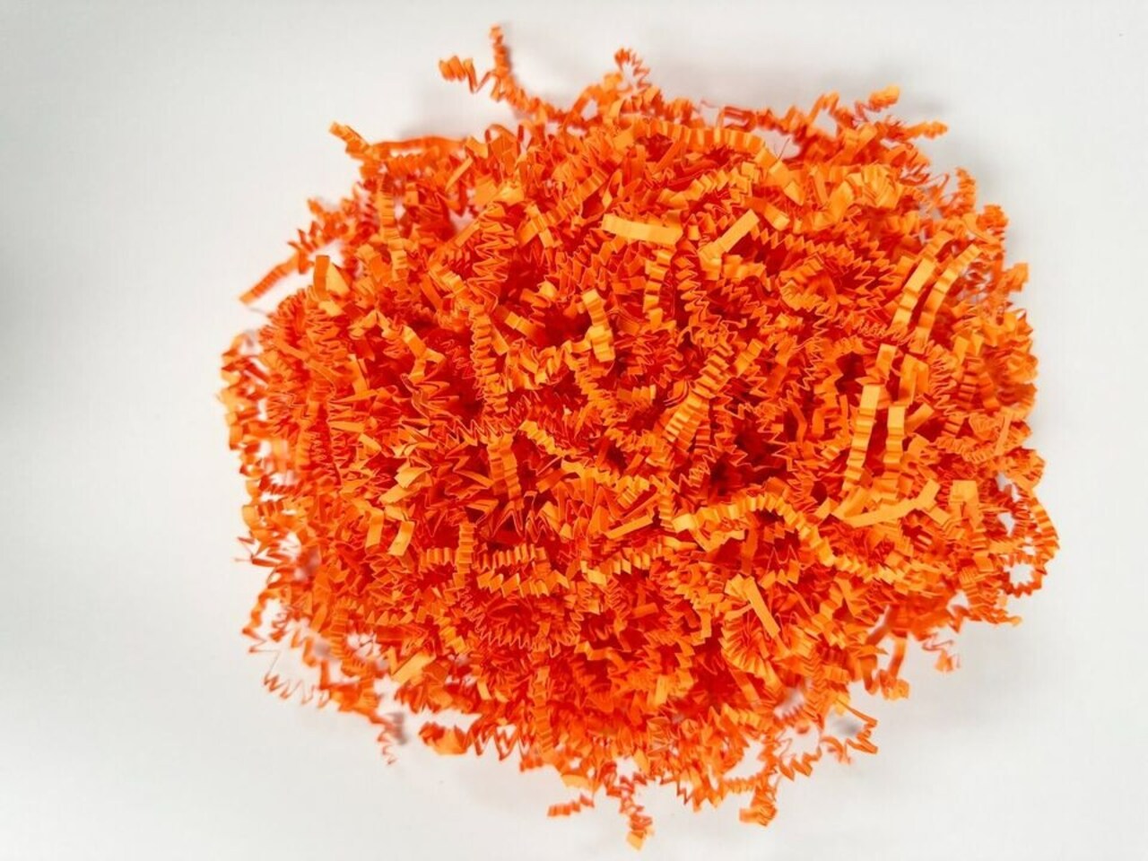 Crinkle Cut Paper Shred Filler for Gift Box and Basket Filling